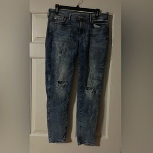 Levi’s Denizen distressed ladies jeggings.